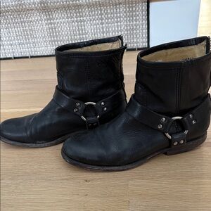 Frye women’s boots size 8.5